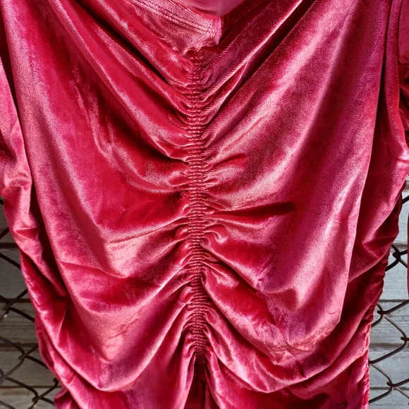 Torrid Red Stretch Velvet Shirred Front Off The Shoulder Blouse Shirt Top - Picture 3 of 8